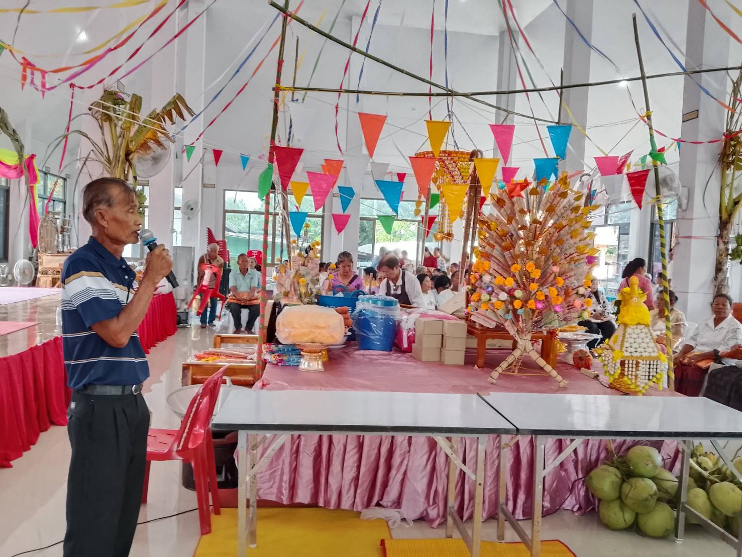 ภาพร่วมพิธีกรรมวัดดอนเขว้า