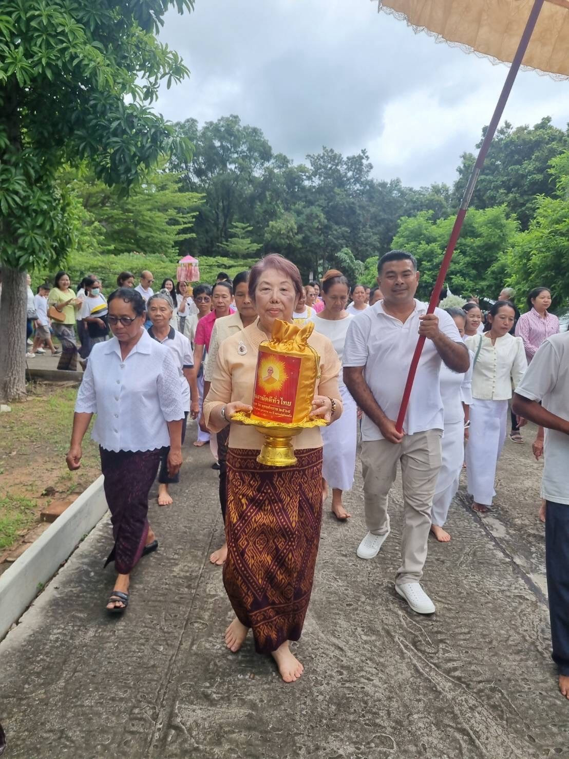ภาพร่วมขบวนกฐินวัดป่าคุณสัมปันนาราม