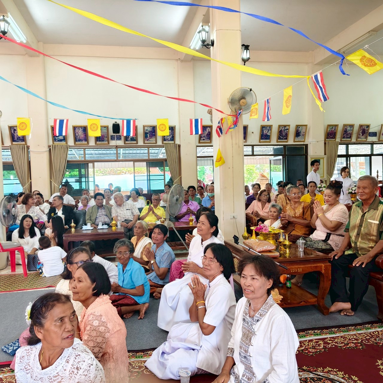 ภาพร่วมพิธีกรรมวัดวารีสุทธาราม