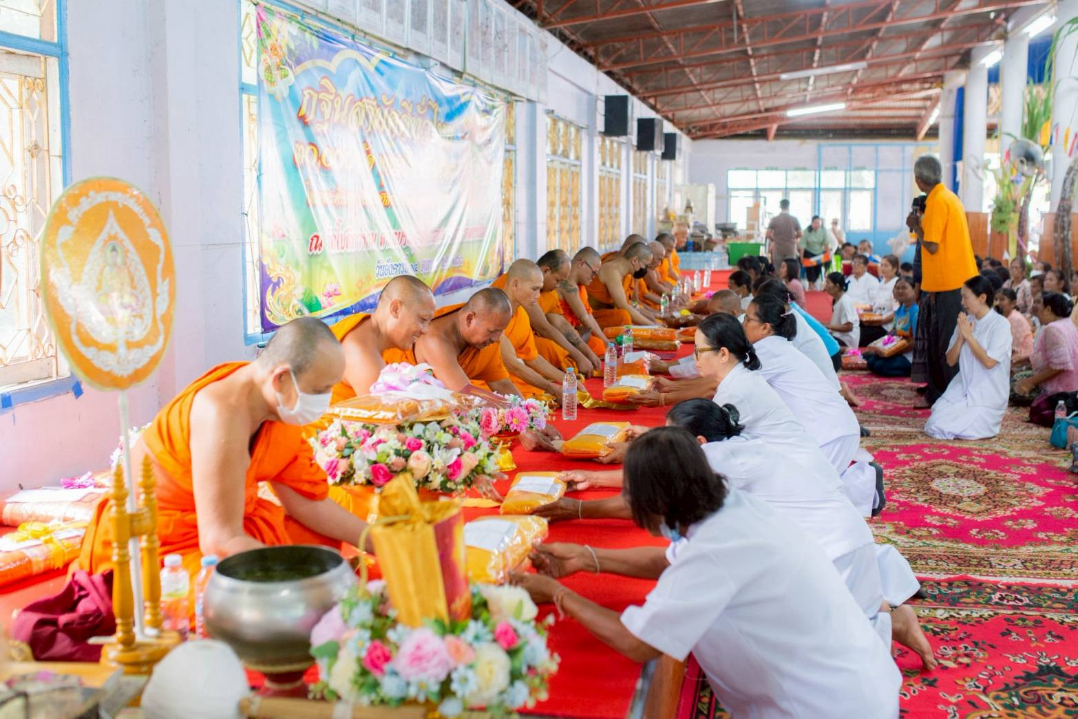 ภาพร่วมพิธีกรรมวัดโชติการาม