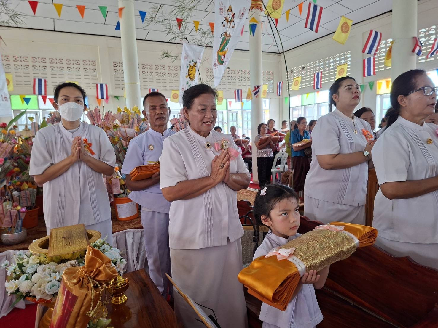 ภาพร่วมพิธีกรรมวัดโนนลาว