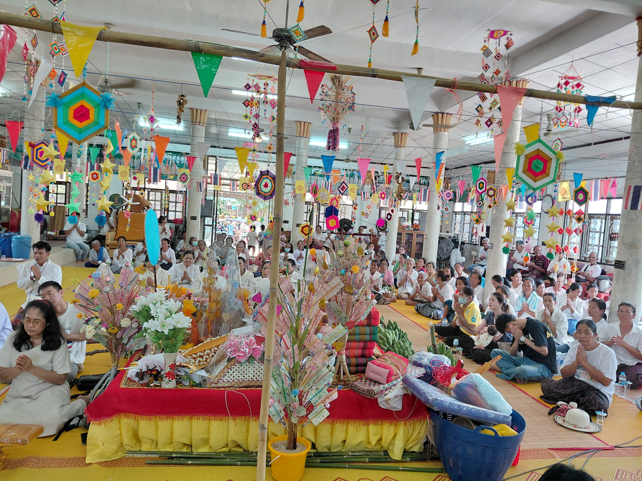 ภาพร่วมพิธีกรรมวัดหนองนา