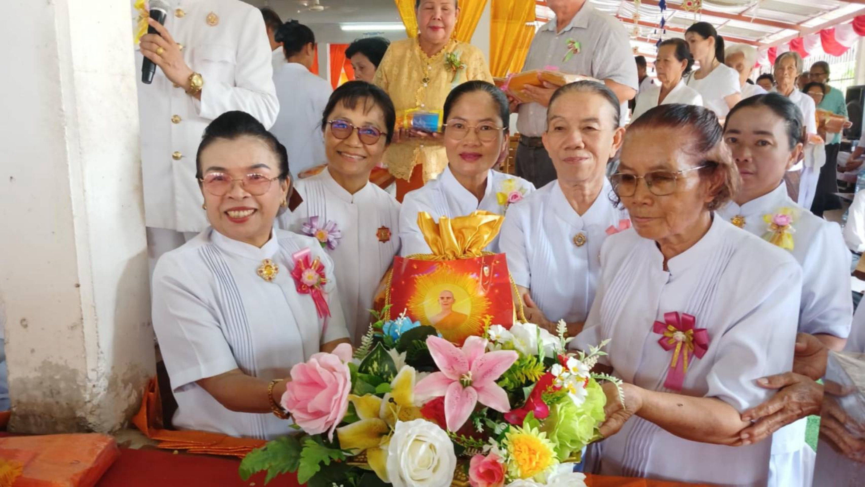 ภาพร่วมพิธีกรรมวัดหนองแสง