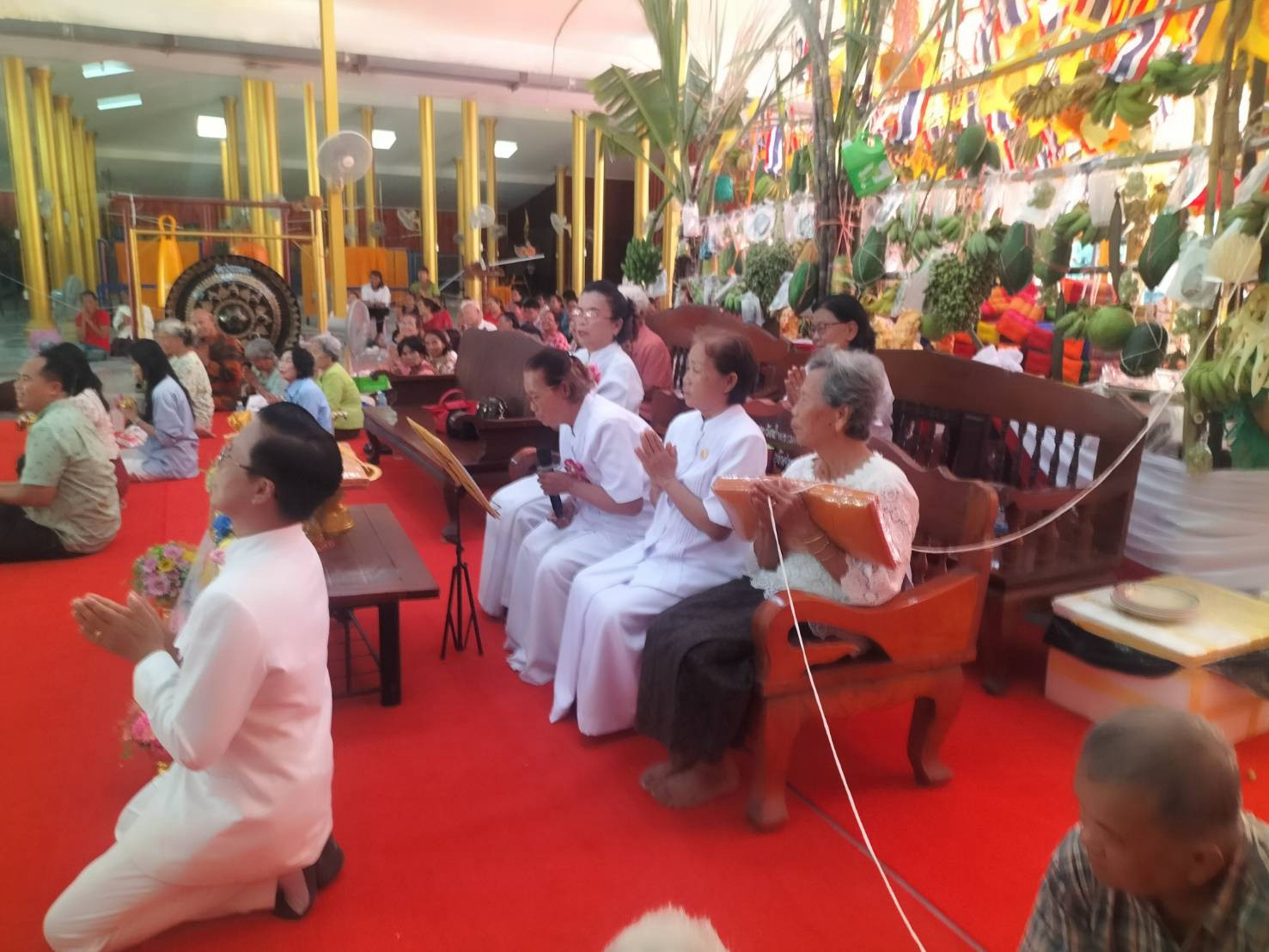 ภาพร่วมพิธีกรรมวัดคึมมะอุ(ป่าธรรมดา)