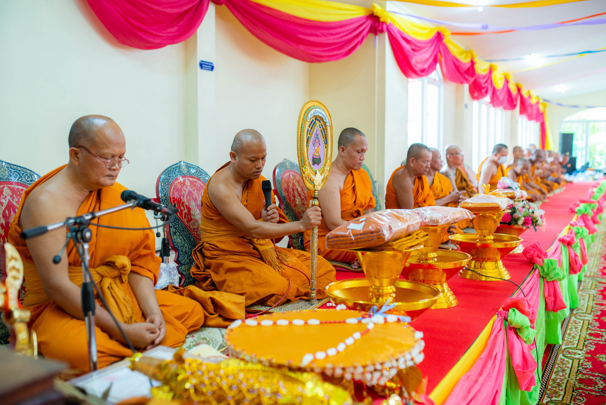 ภาพร่วมพิธีกรรมวัดบ้านพระ