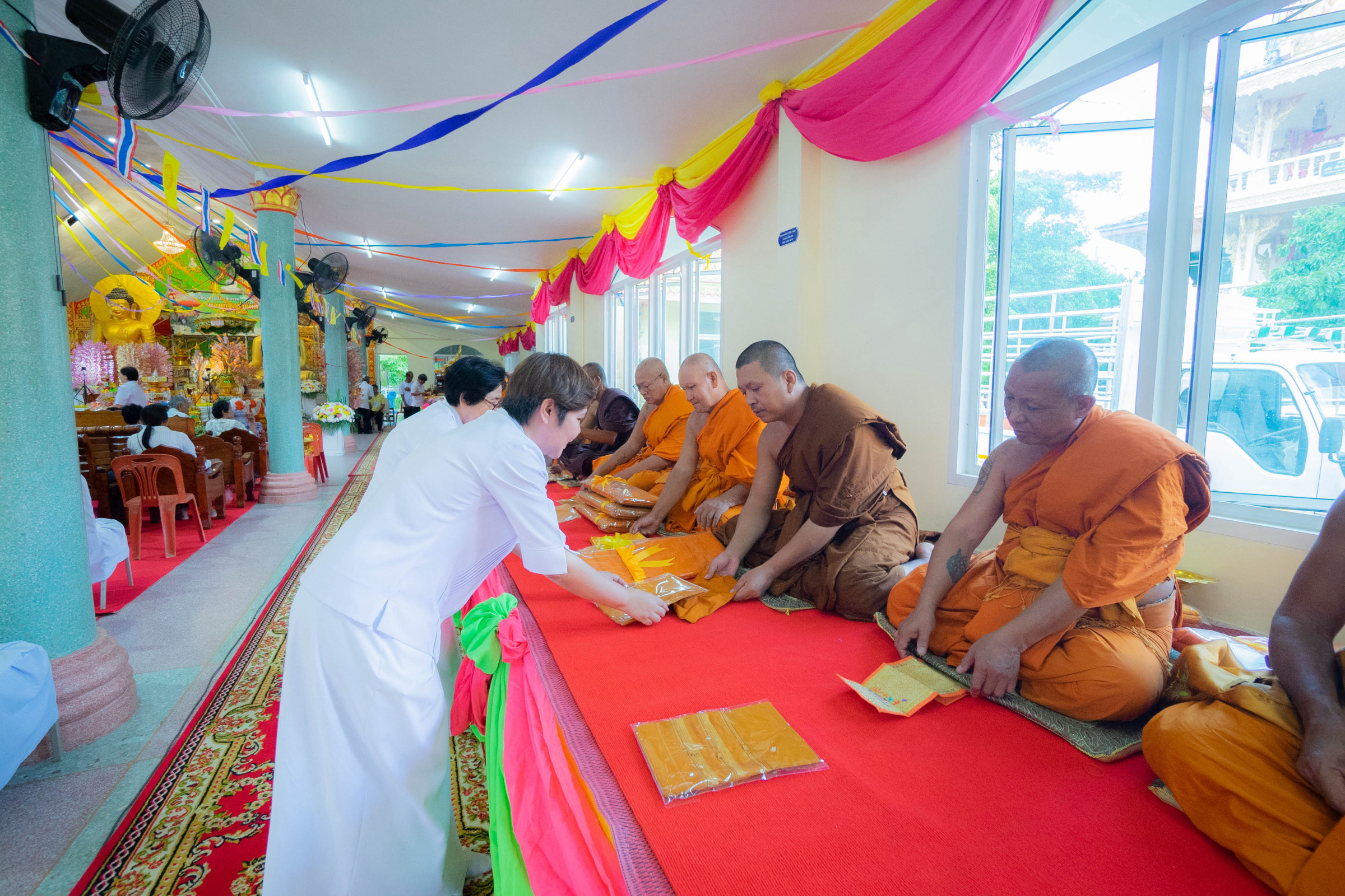 ภาพร่วมพิธีกรรมวัดบ้านพระ
