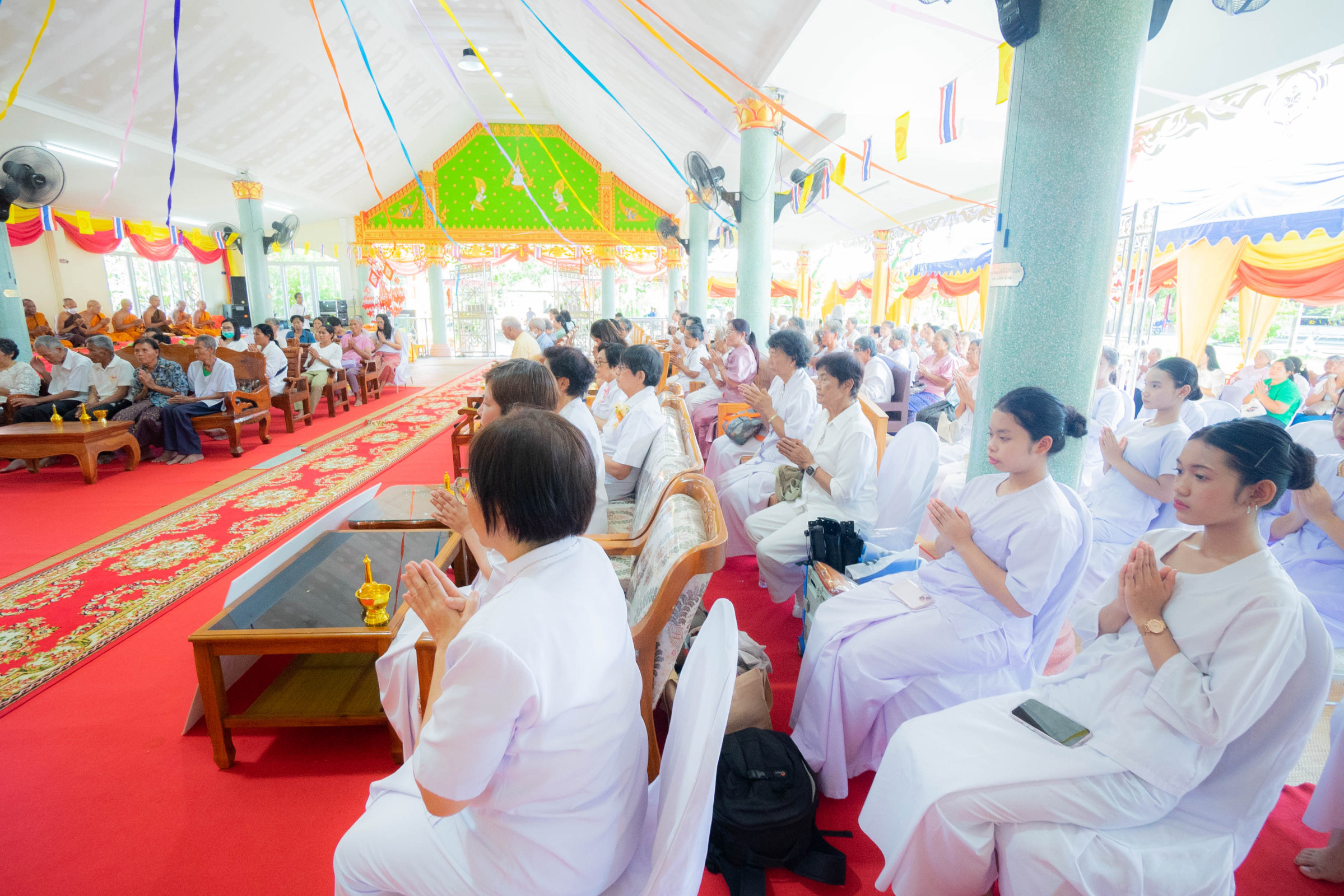 ภาพร่วมพิธีกรรมวัดบ้านพระ