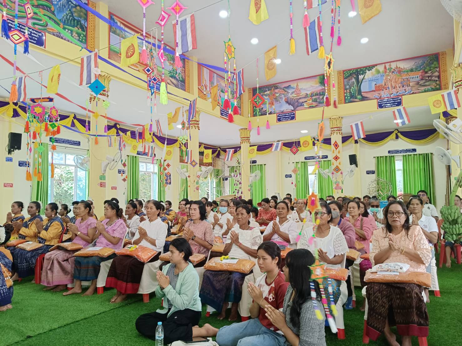 ภาพร่วมพิธีกรรมวัดละโว้