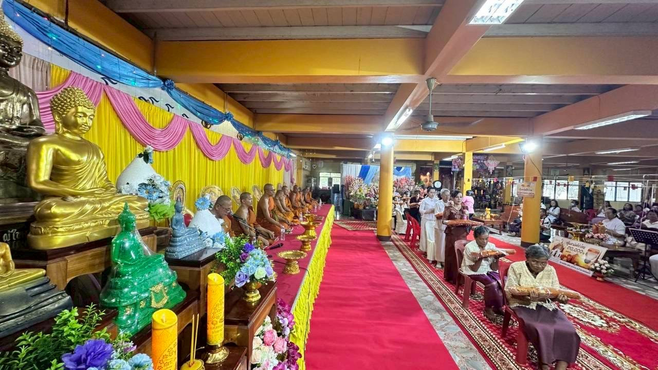 ภาพร่วมพิธีกรรมวัดพลับพลา