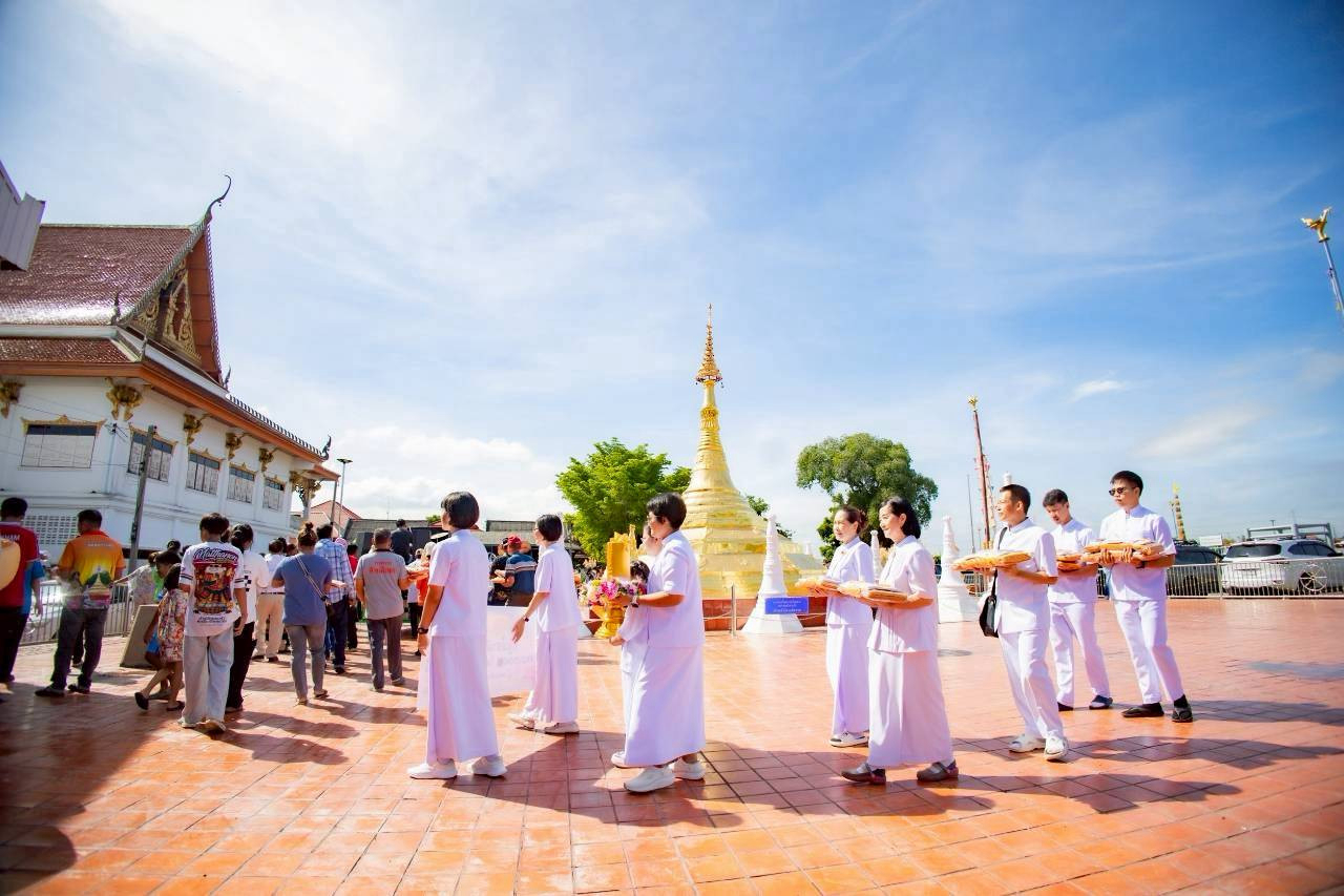 ภาพร่วมพิธีกรรมวัดเมตารางค์