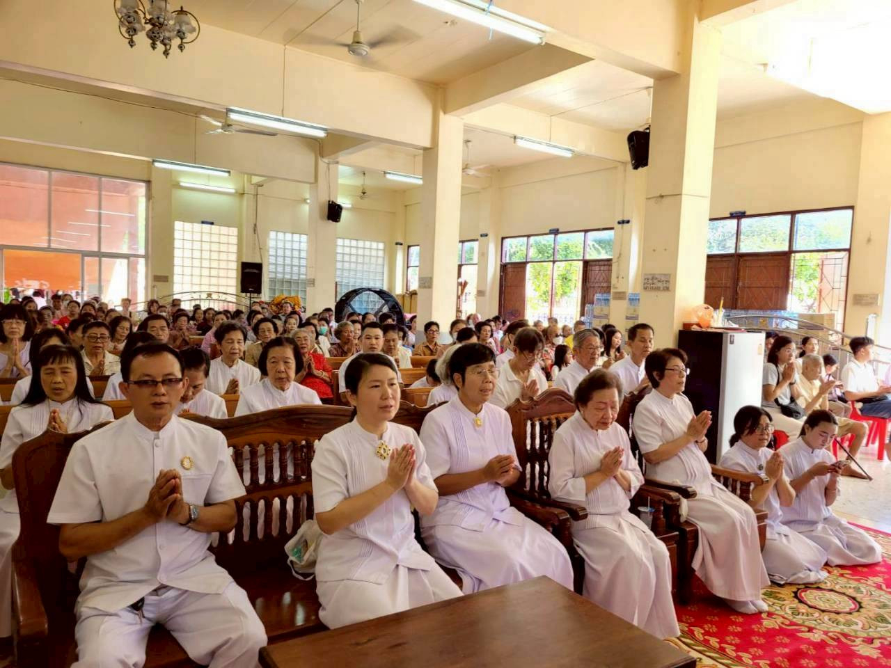 ภาพร่วมพิธีกรรมวัดสองพี่น้อง