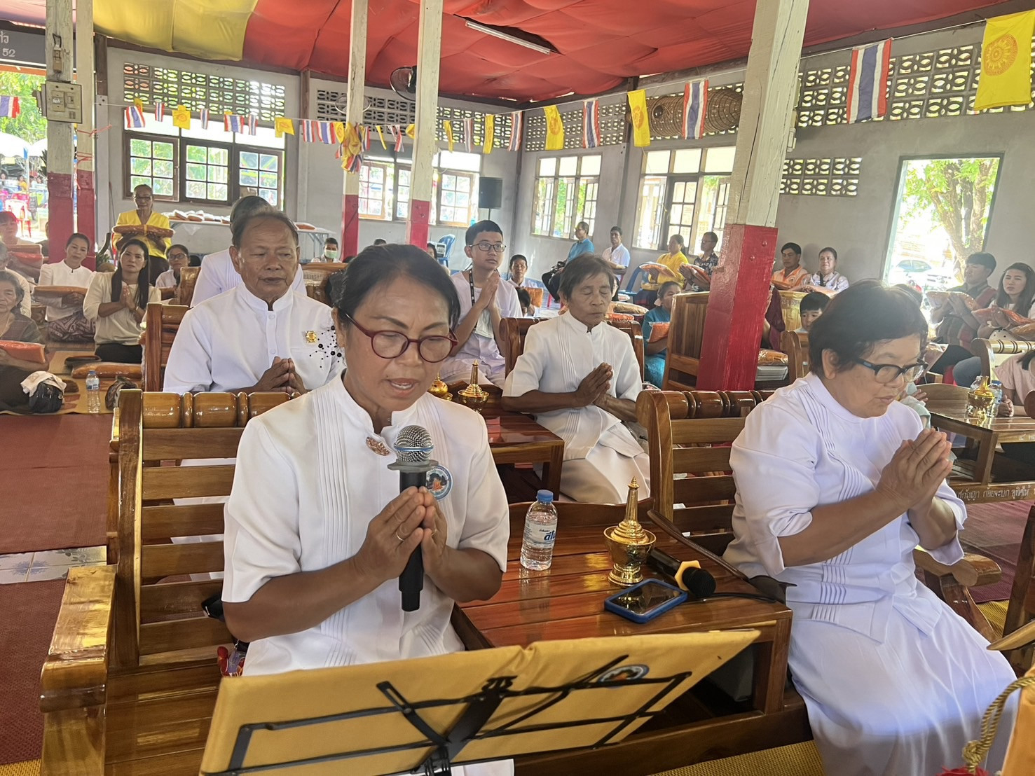 ภาพกล่าวคำถวายกฐินวัดหนองโป่ง