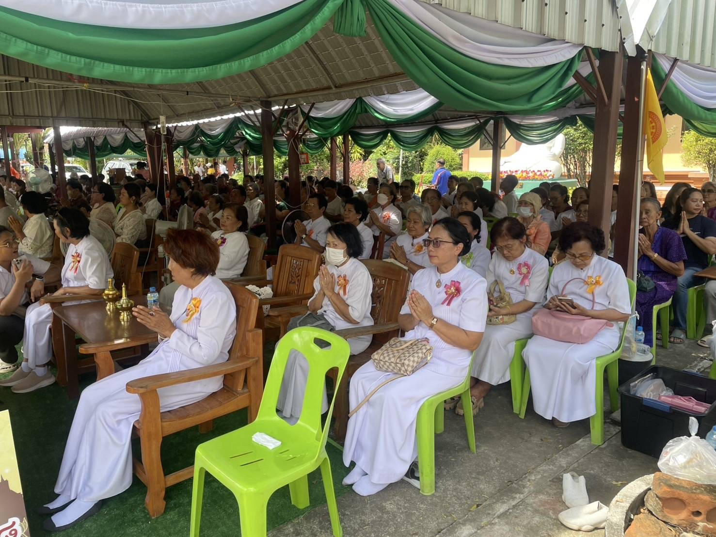 ภาพร่วมพิธีกรรมวัดหนองขอนใน