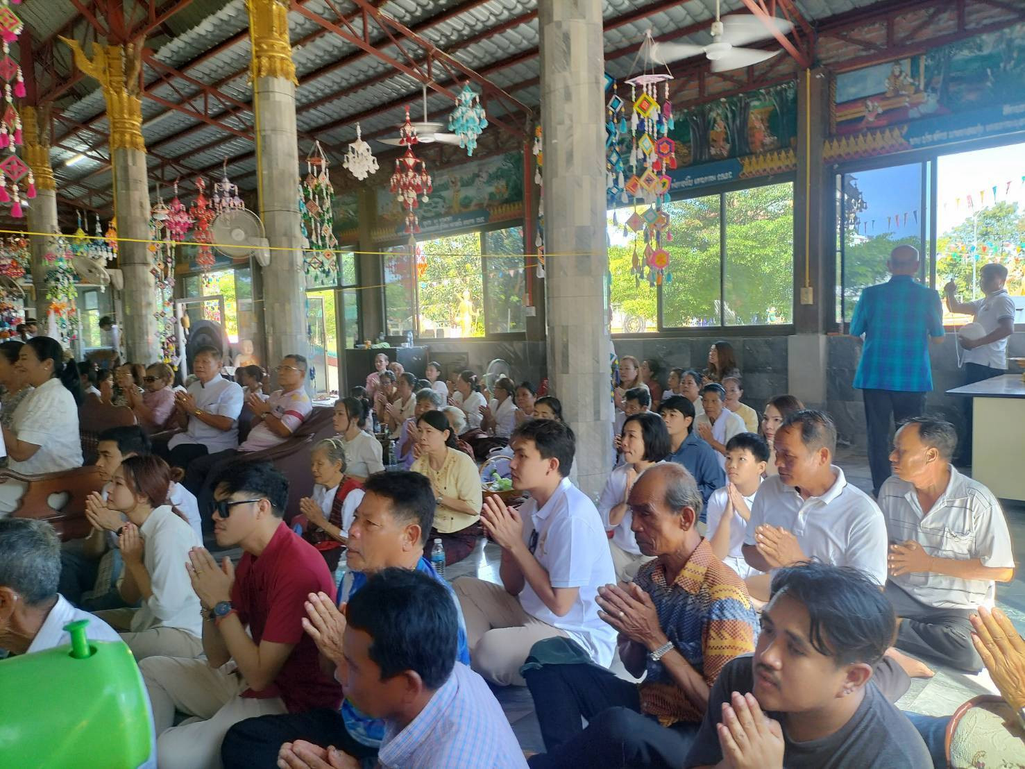 ภาพร่วมพิธีกรรมวัดหนองผือ