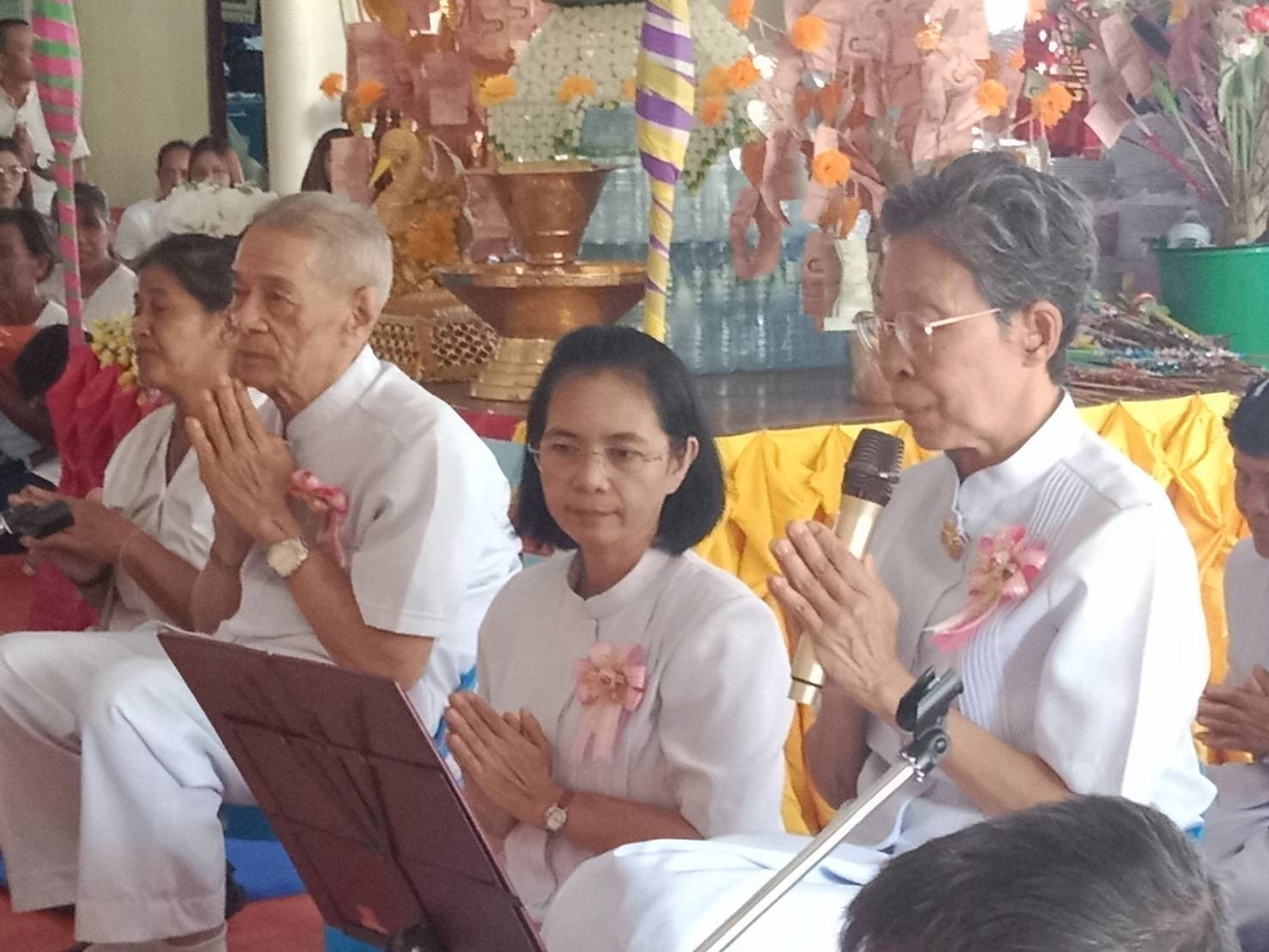 ภาพกล่าวคำถวายกฐินวัดน้ำผึ้ง