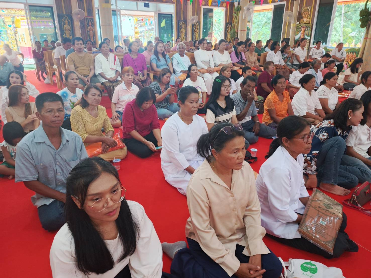 ภาพร่วมพิธีกรรมวัดป่าบุญพาศรัทธาธรรม