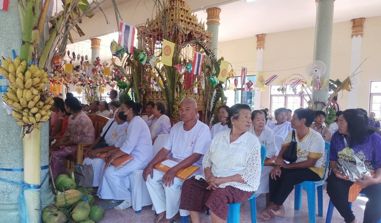 ภาพร่วมพิธีกรรมวัดโคกแฝก