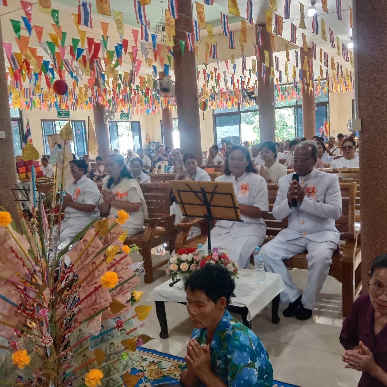 ภาพกล่าวคำถวายกฐินวัดทรัพย์เจริญ