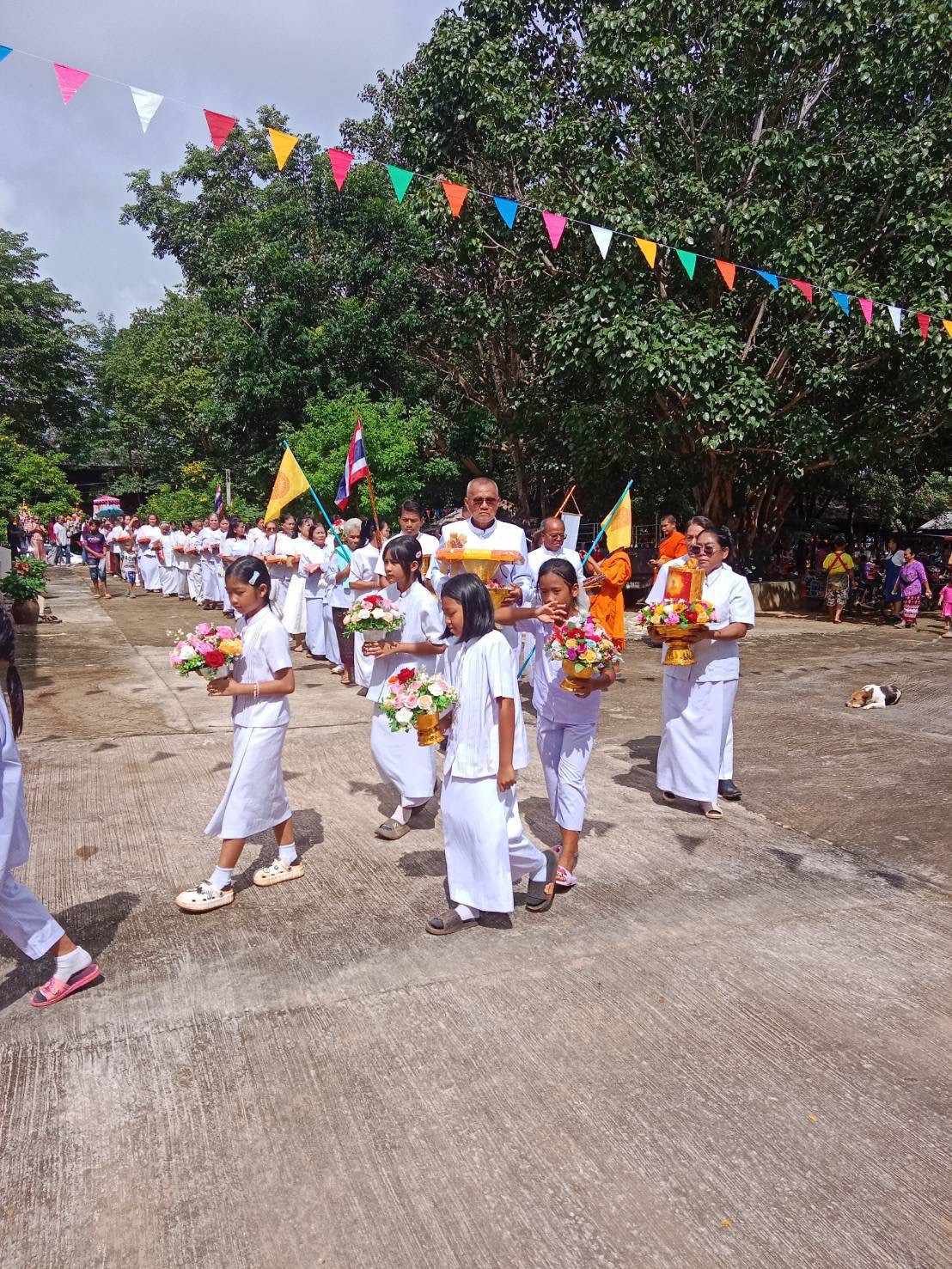 ภาพร่วมพิธีกรรมวัดทรัพย์เจริญ