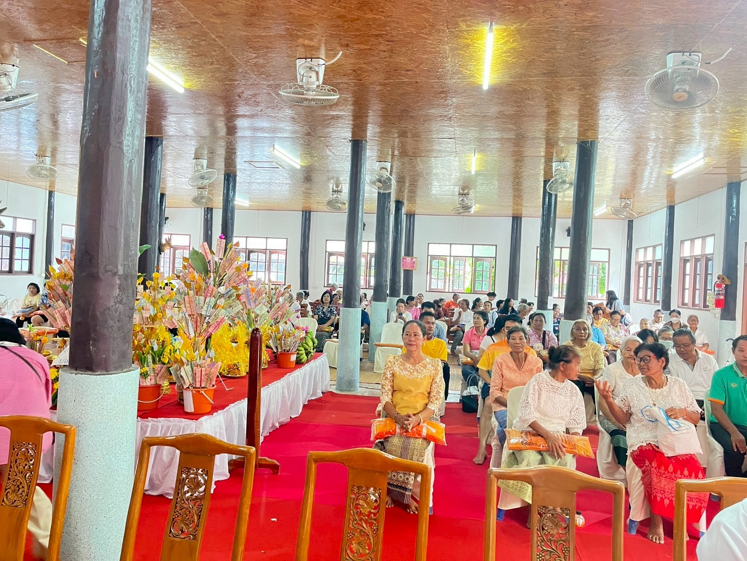 ภาพร่วมพิธีกรรมวัดพรหมราช