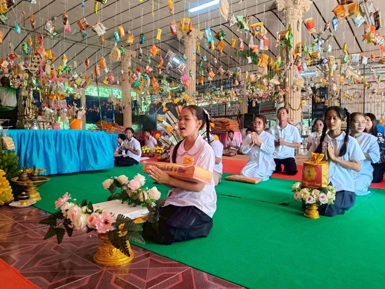 ภาพกล่าวคำถวายกฐินวัดโพนไพล