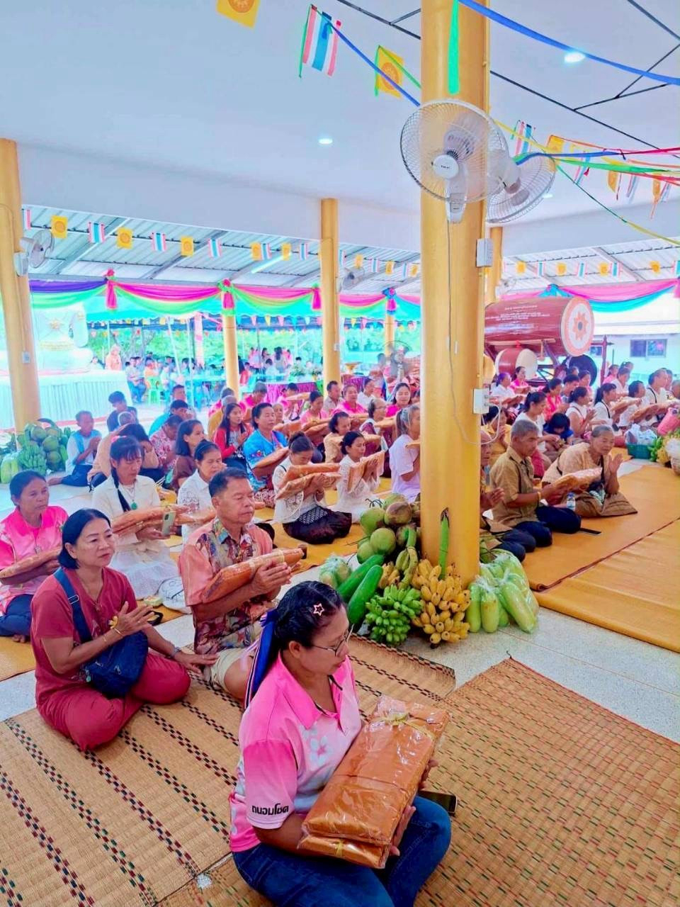 ภาพร่วมพิธีกรรมวัดหนองโบสถ์