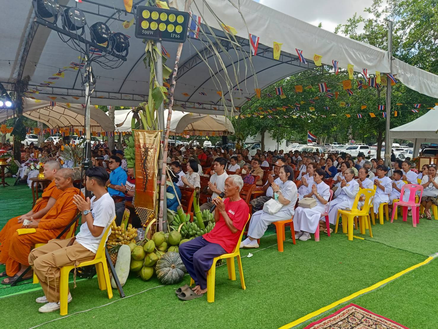 ภาพร่วมพิธีกรรมวัดปางอโศก