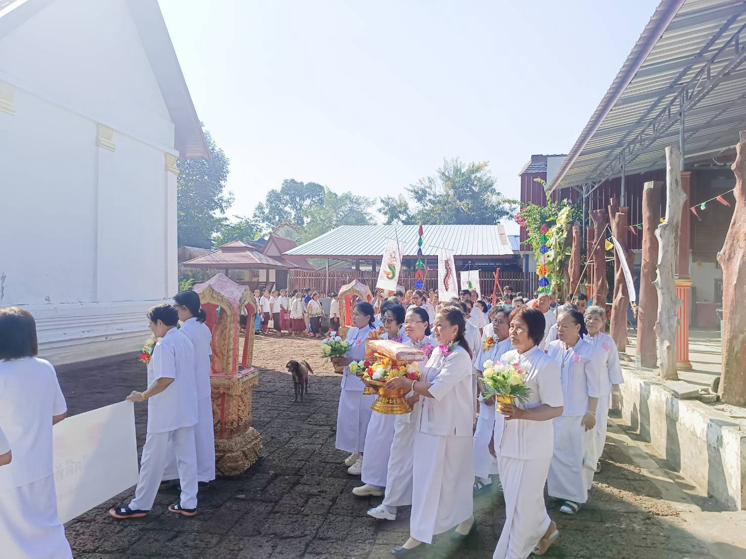 ภาพร่วมขบวนกฐินวัดเจริญราษฎร์บำรุง