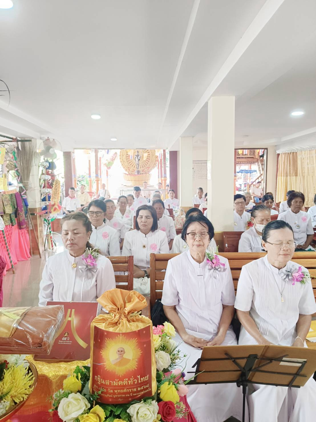 ภาพร่วมพิธีกรรมวัดเจริญราษฎร์บำรุง