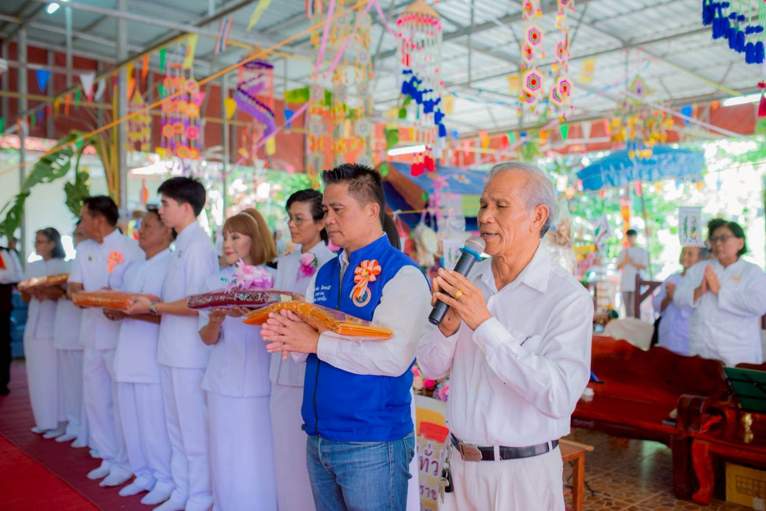 ภาพร่วมพิธีกรรมวัดศรีบุญเรือง