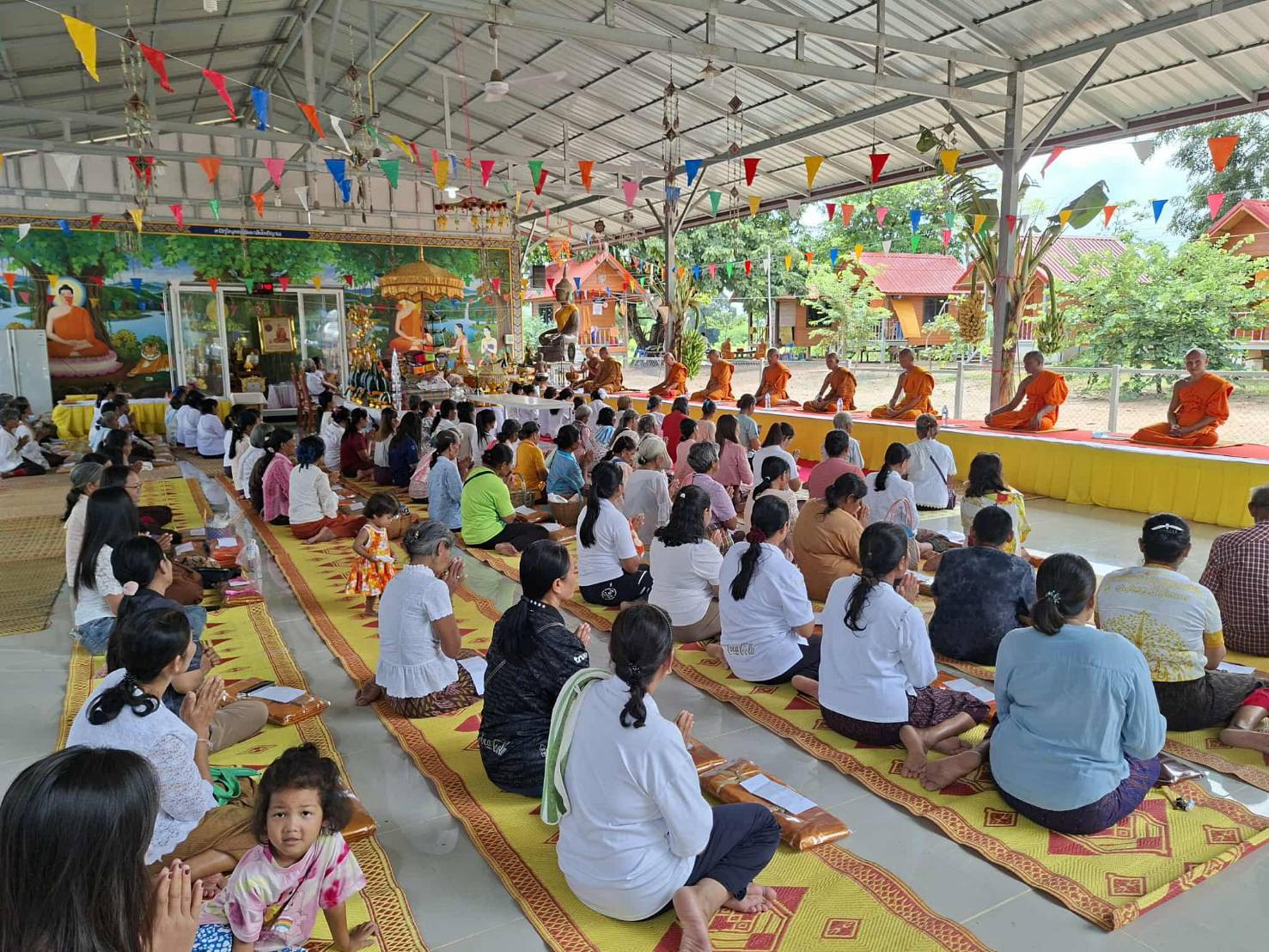 ภาพร่วมพิธีกรรมวัดหนองเสม็ด