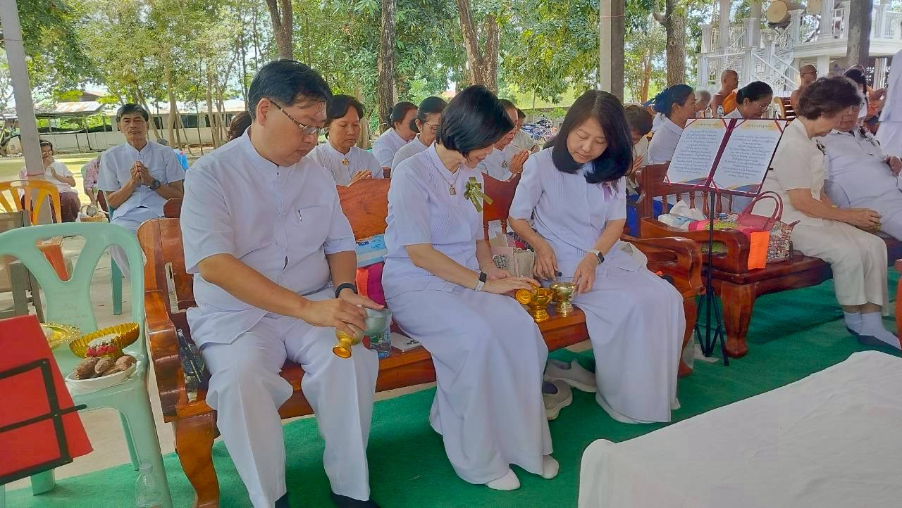 ภาพร่วมพิธีกรรมวัดสระขี้ตุ่น