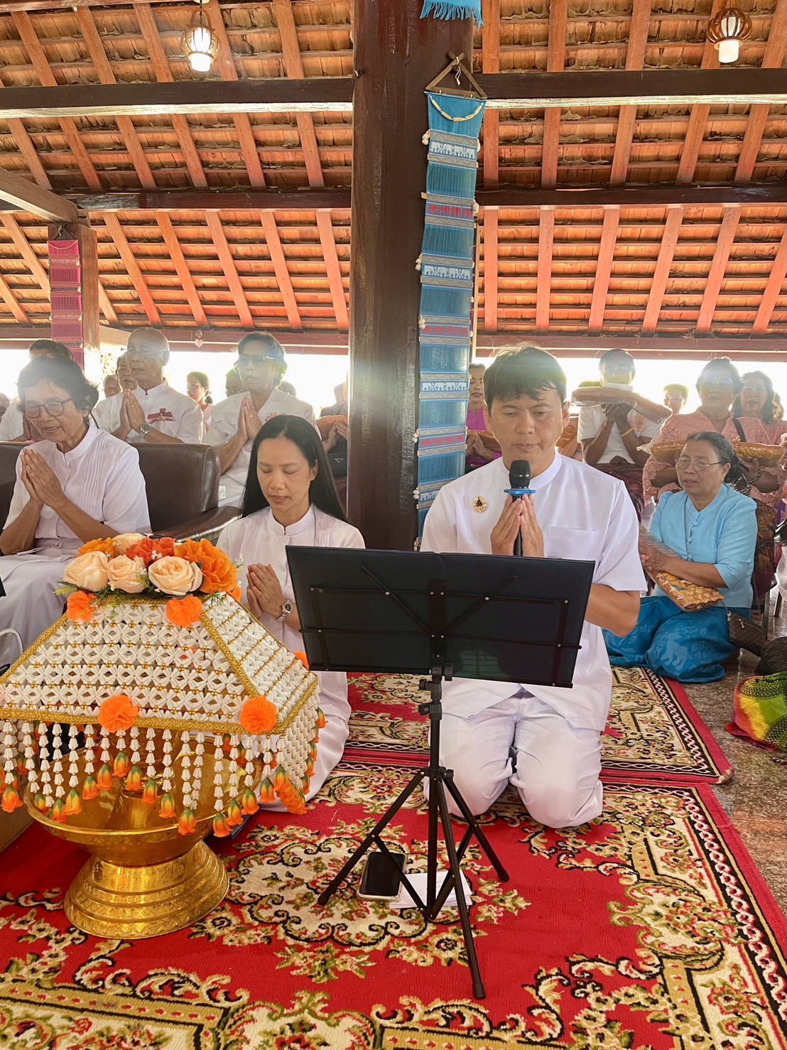 ภาพร่วมพิธีกรรมวัดป่าละหานทราย