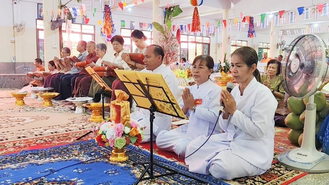 ภาพกล่าวคำถวายกฐินวัดหนองม่วง