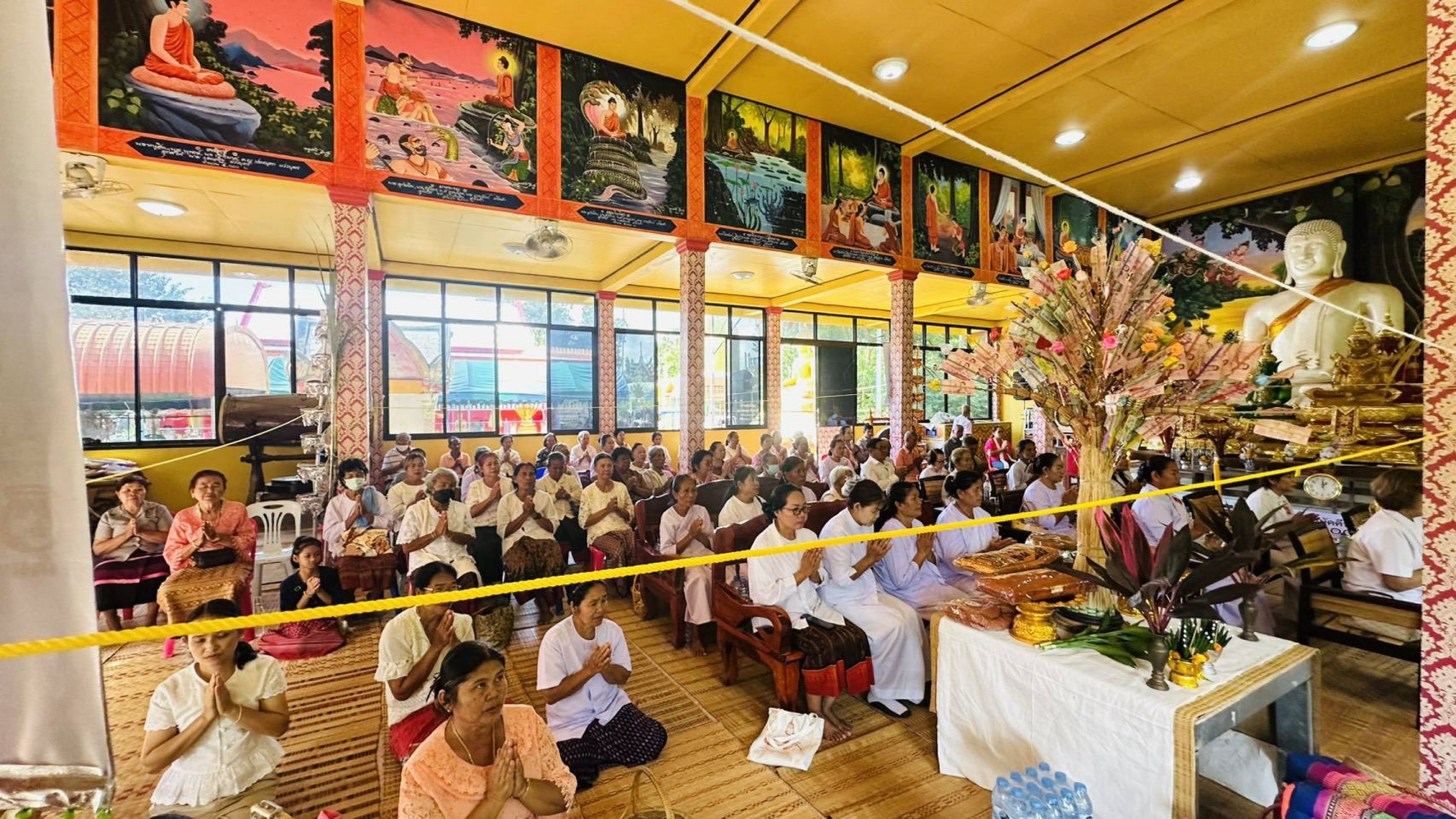 ภาพร่วมพิธีกรรมวัดโนนเจริญ