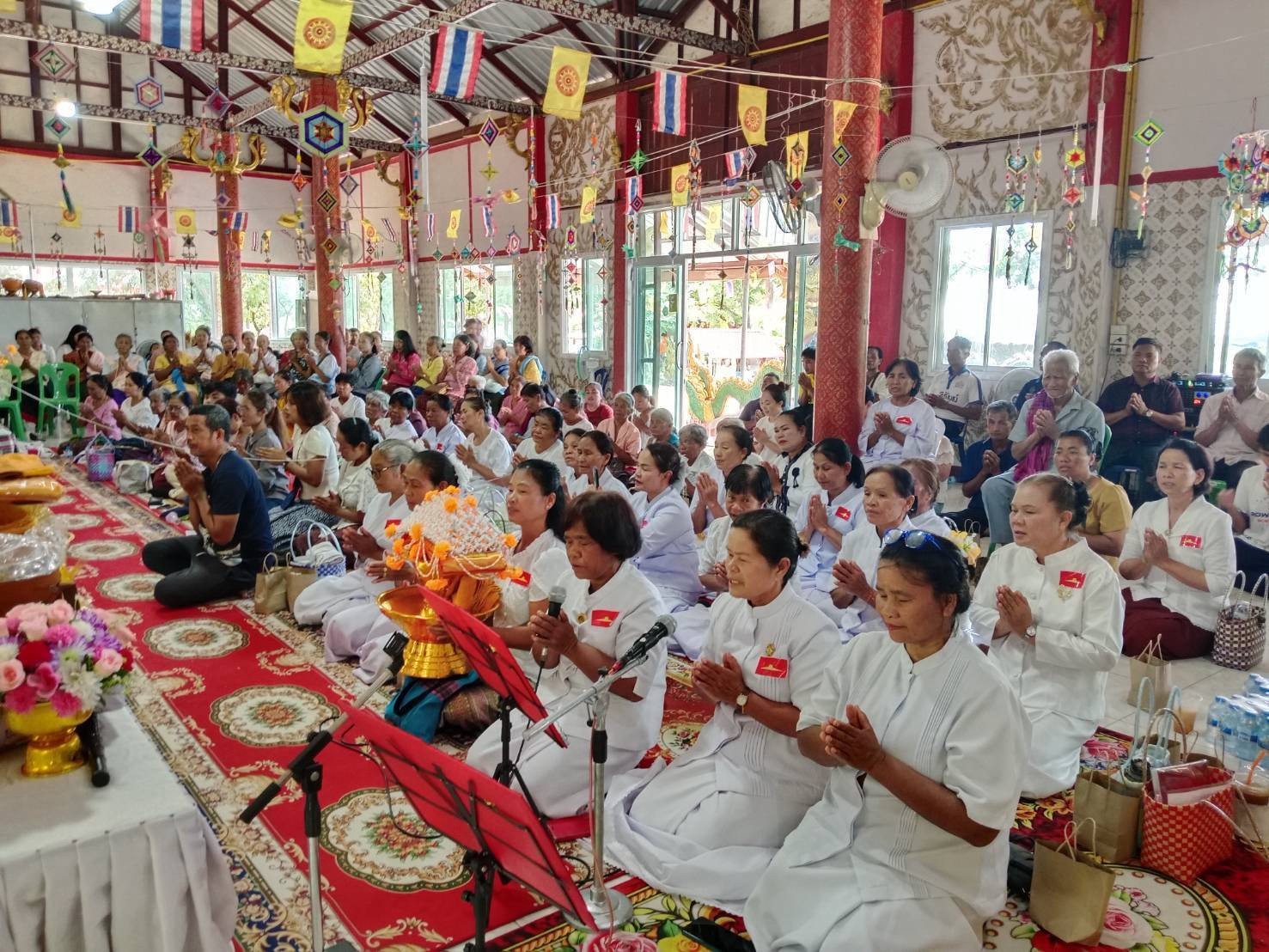 ภาพร่วมพิธีกรรมสำนักสงฆ์ป่านาธรรมนิมิต