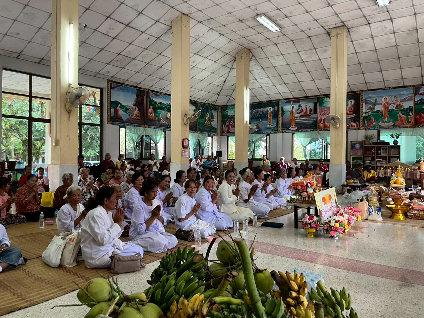 ภาพร่วมพิธีกรรมวัดหนองแม่มด