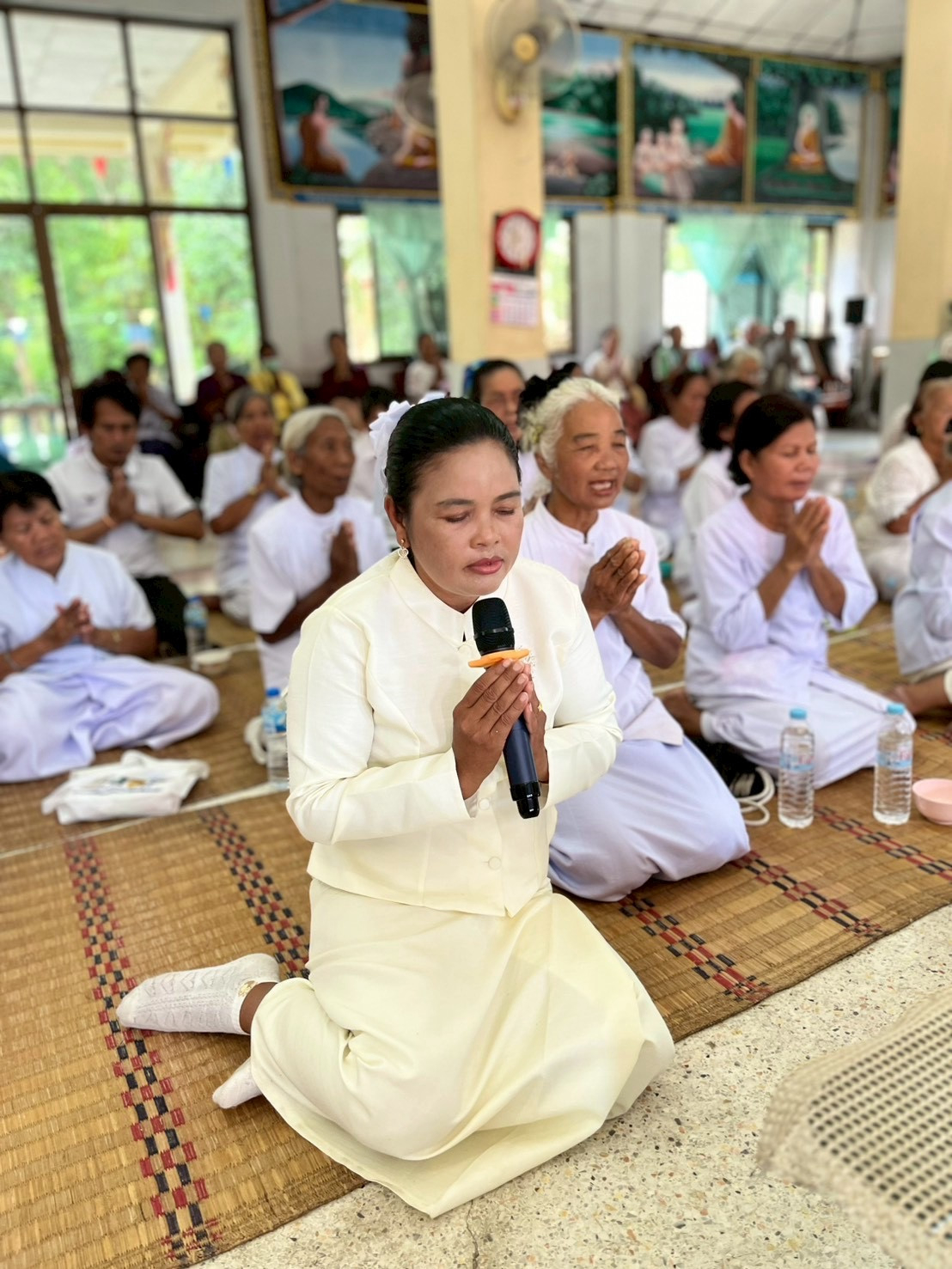 ภาพร่วมพิธีกรรมวัดหนองแม่มด