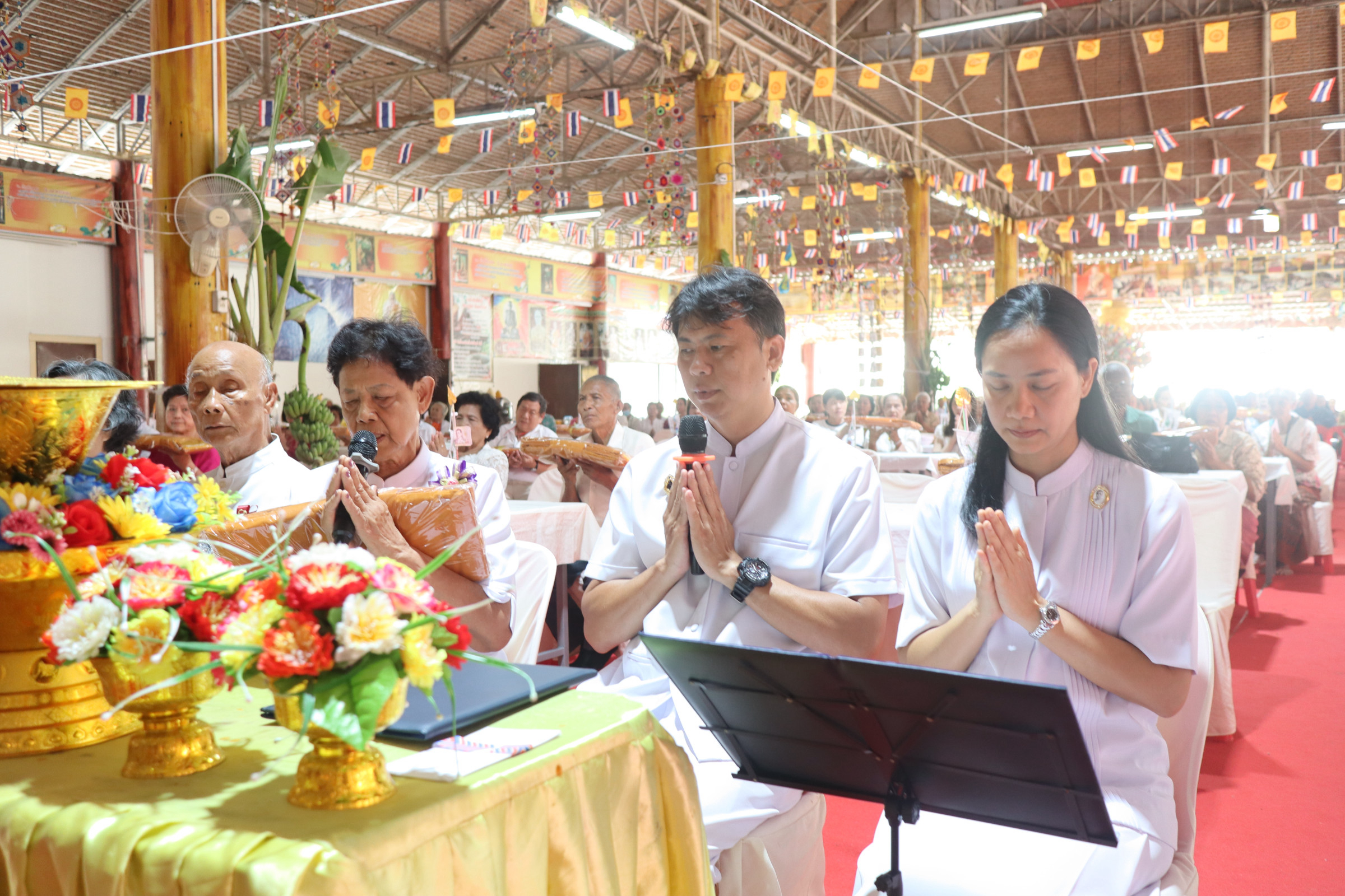 ภาพกล่าวคำถวายกฐินวัดโพธิ์ทรายทอง