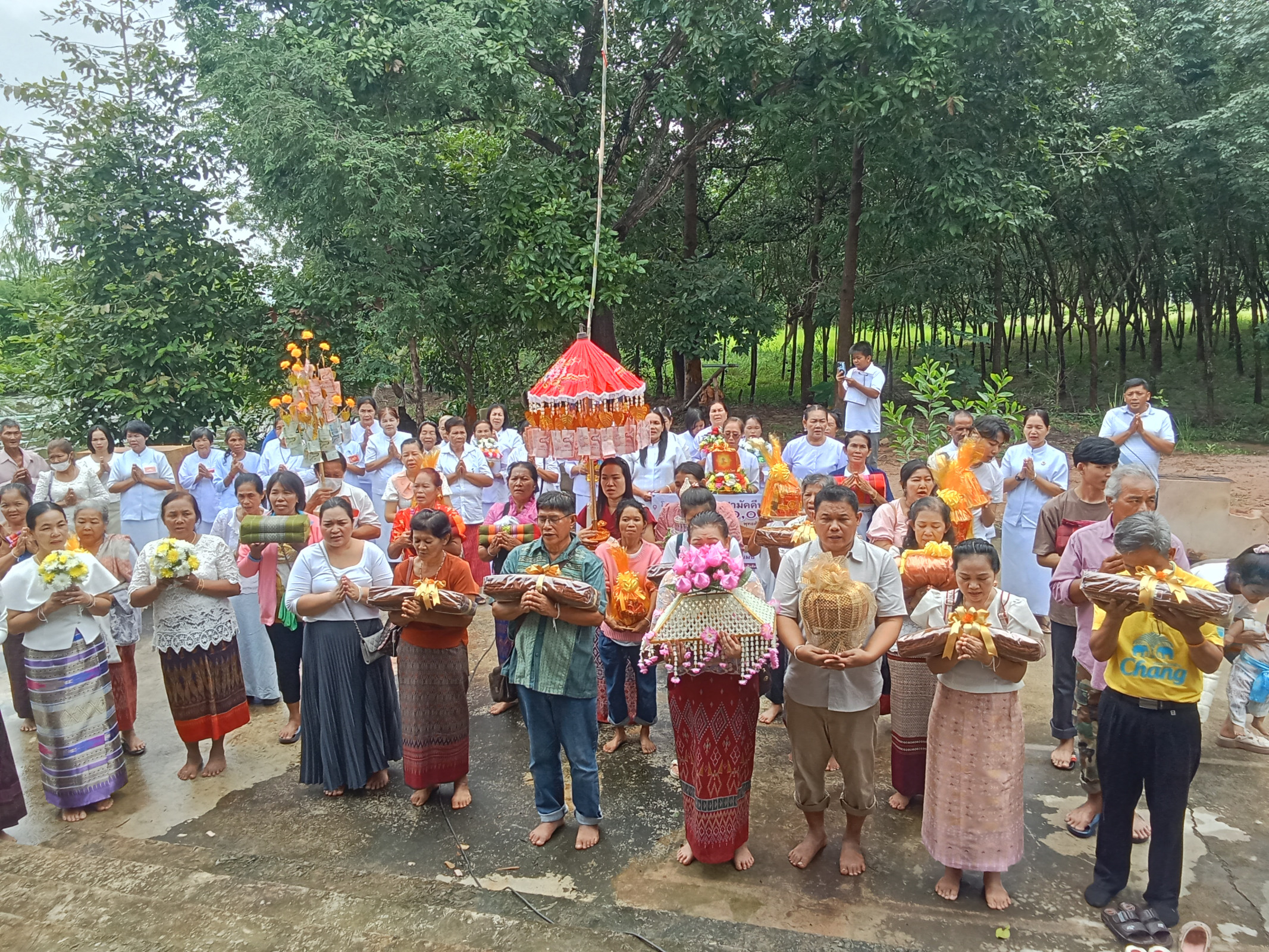 ภาพร่วมพิธีกรรมวัดตรีพัฒนาราม