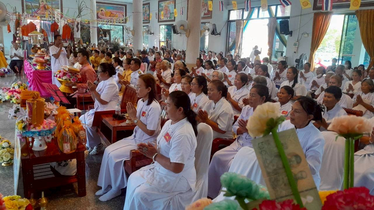 ภาพร่วมพิธีกรรมวัดเทพทราวาส