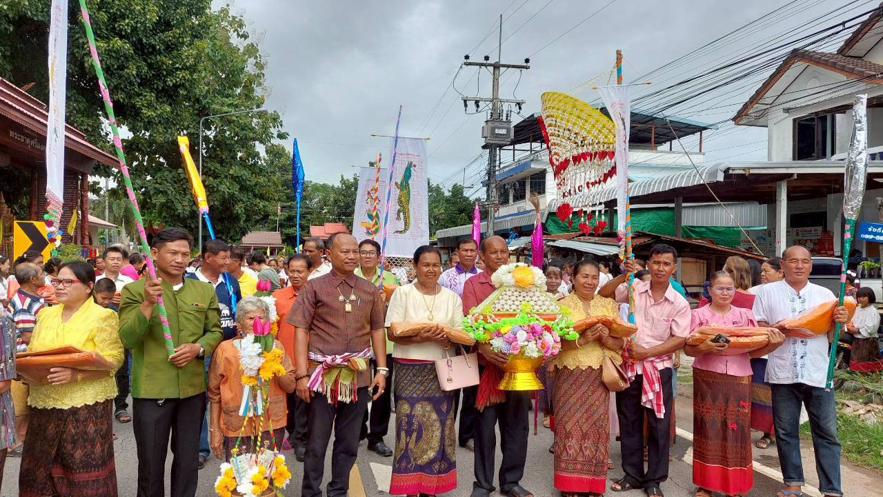 ภาพร่วมพิธีกรรมวัดตลาดชัย