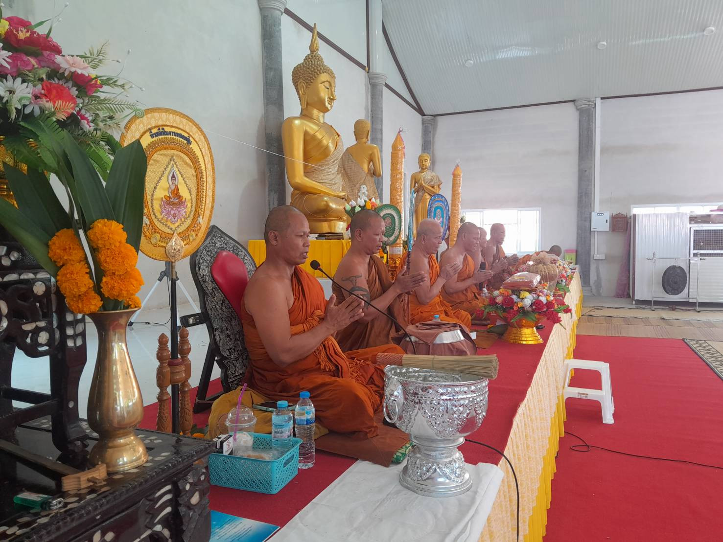 ภาพร่วมพิธีกรรมวัดหนองตะลุมปุ๊ก