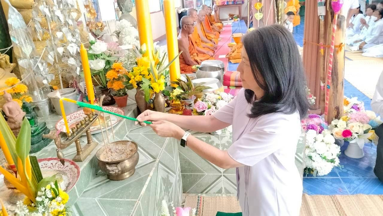 ภาพร่วมพิธีกรรมวัดโคกสว่าง(นิกรสว่างธรรม)