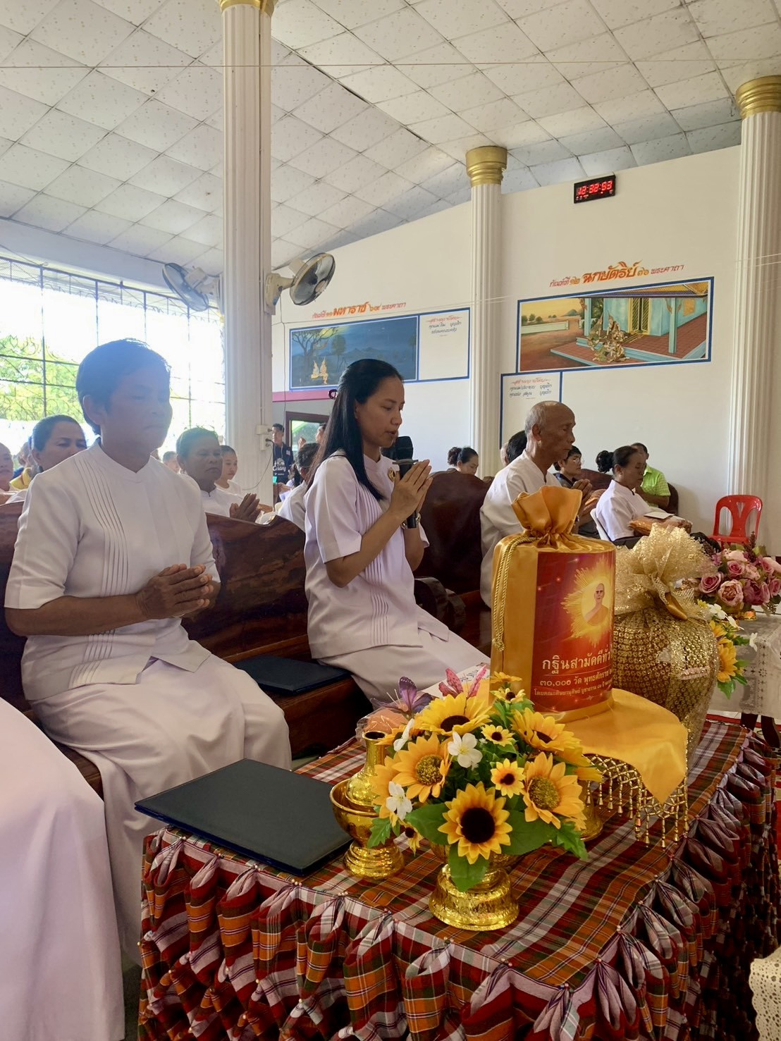 ภาพร่วมพิธีกรรมวัดตากองสระกลาง