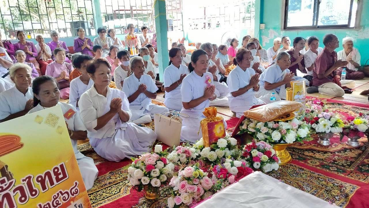 ภาพร่วมพิธีกรรมวัดสว่างอารมณ์