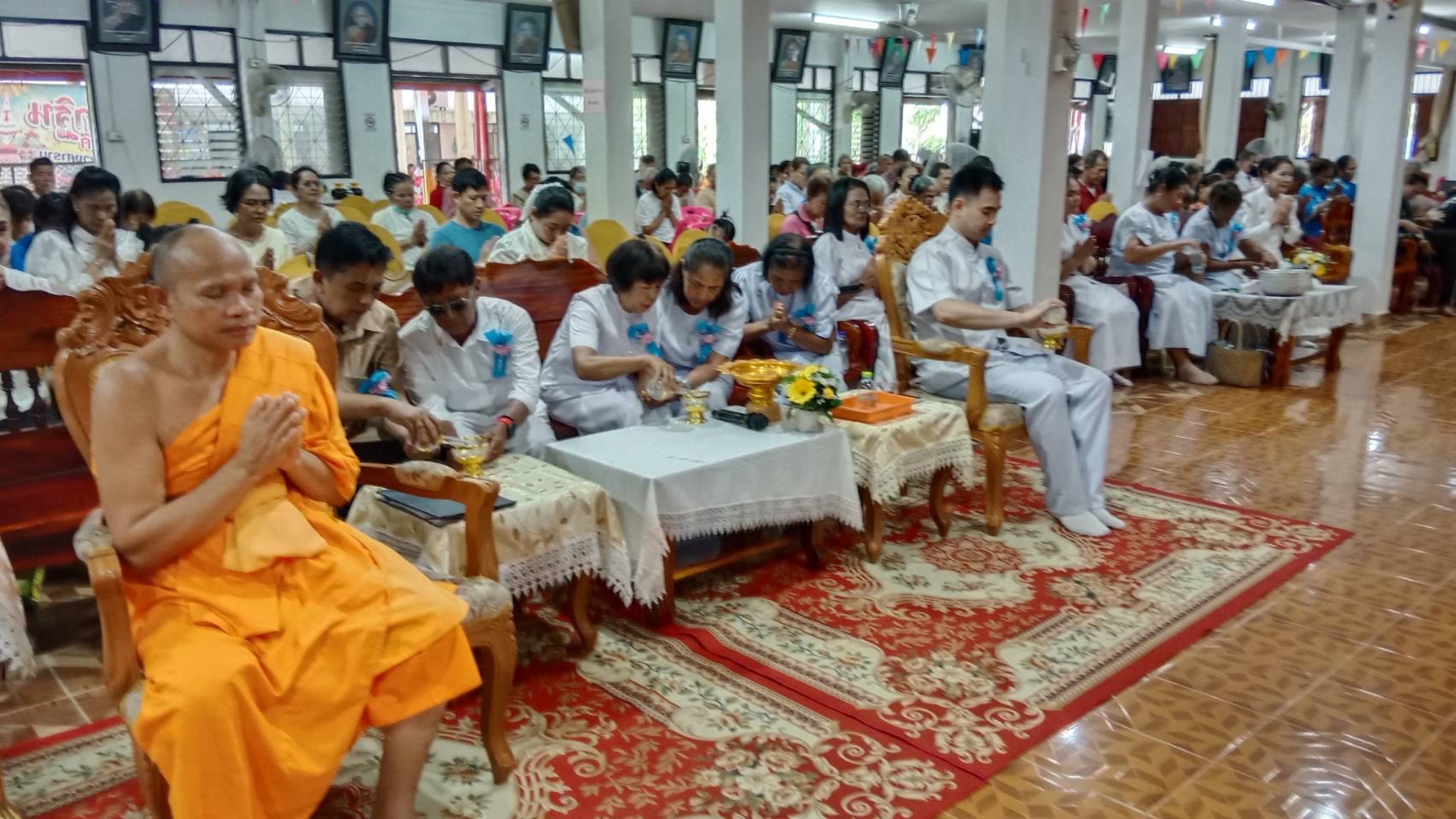 ภาพร่วมพิธีกรรมวัดนพวงศาราม