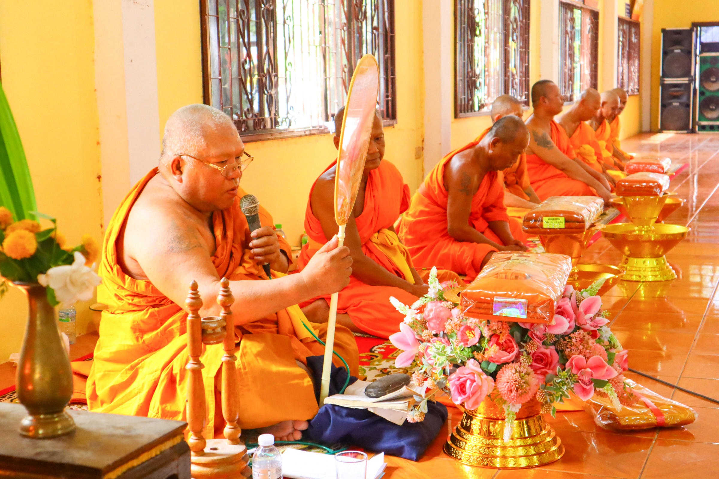 ภาพร่วมพิธีกรรมวัดหนองสะเอ้ง