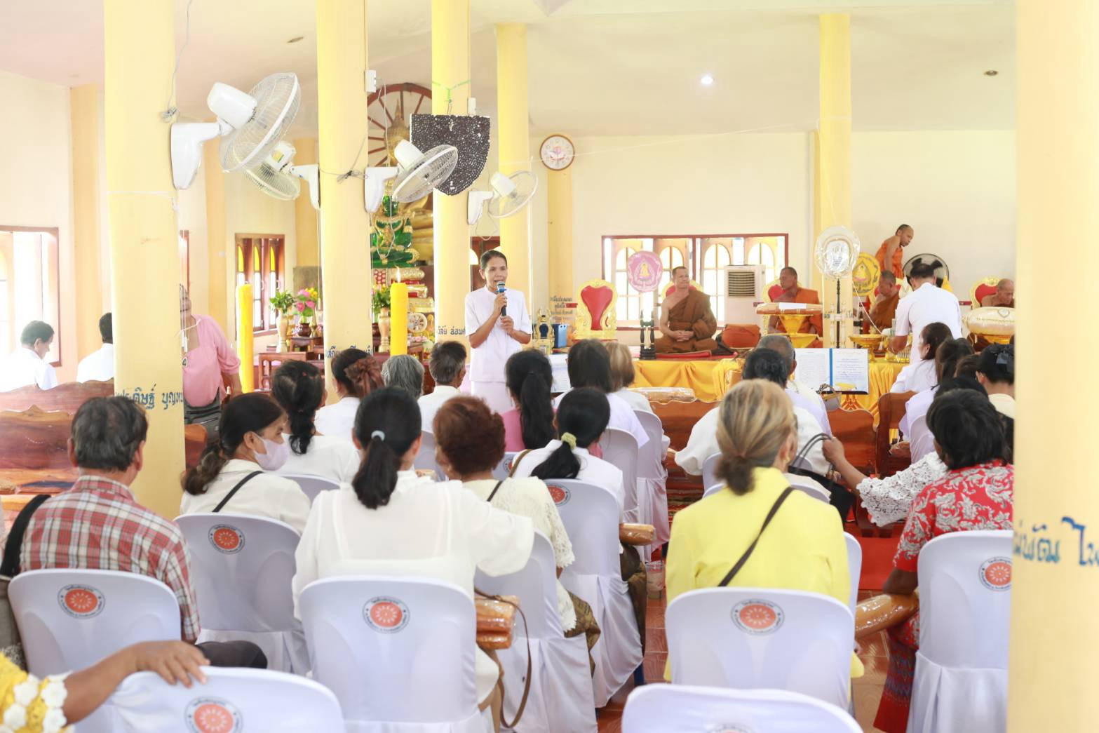 ภาพร่วมพิธีกรรมวัดซับสมบูรณ์