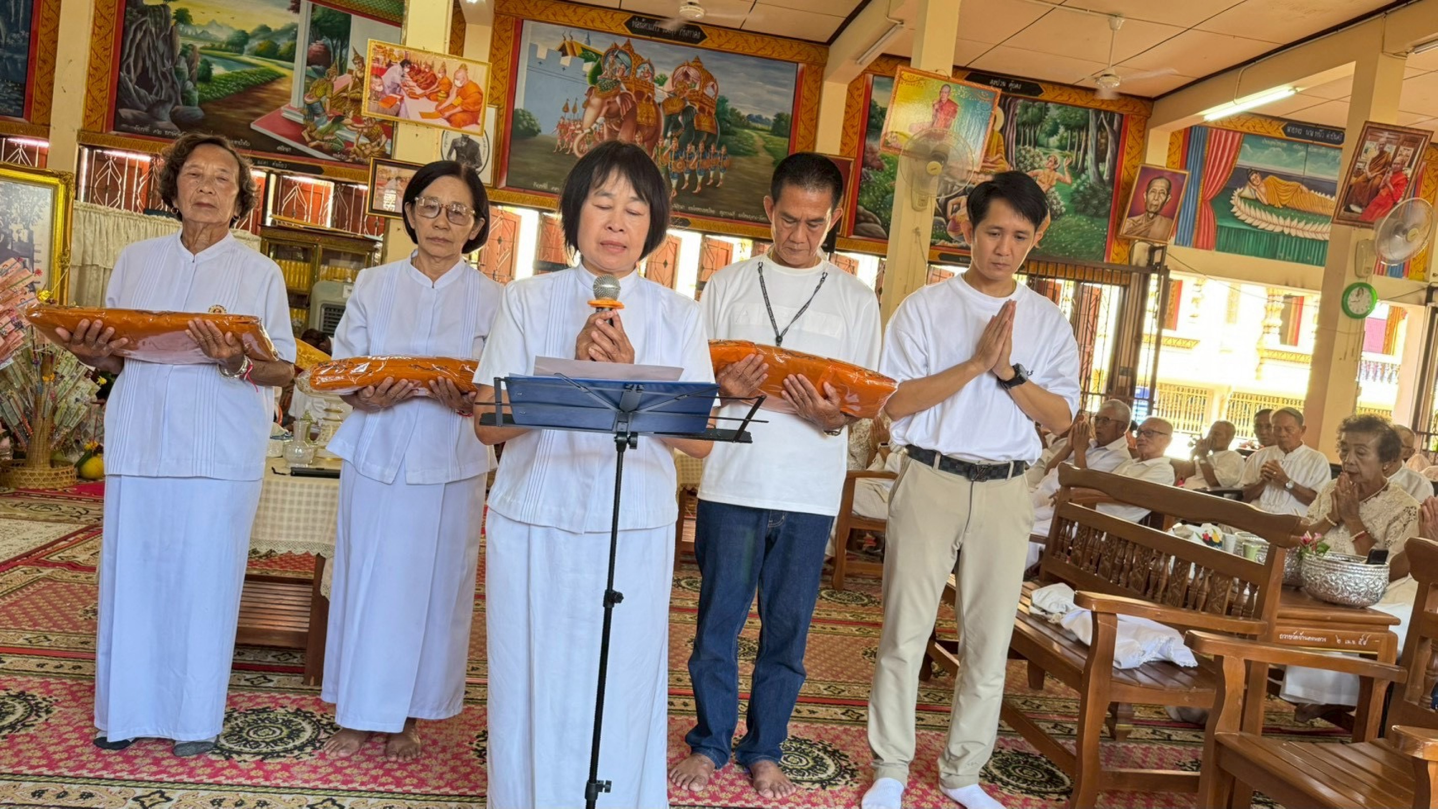 ภาพกล่าวคำถวายกฐินวัดบ้านดงหลวง